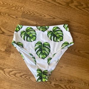NWT Cupshe Bikini bottoms high rise tropical size L large active sport